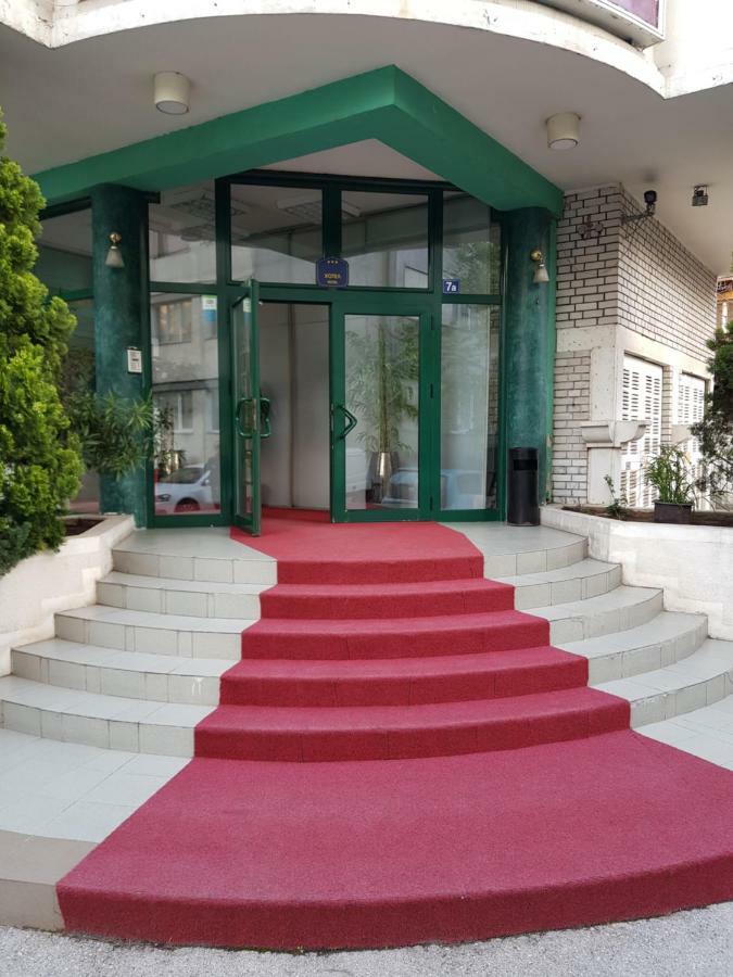 Contemporary Residence Ni المظهر الخارجي الصورة